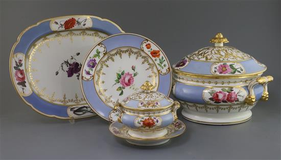 A Chamberlains Worcester dinner and dessert service, c.1816-20, soup tureen 30cm wide